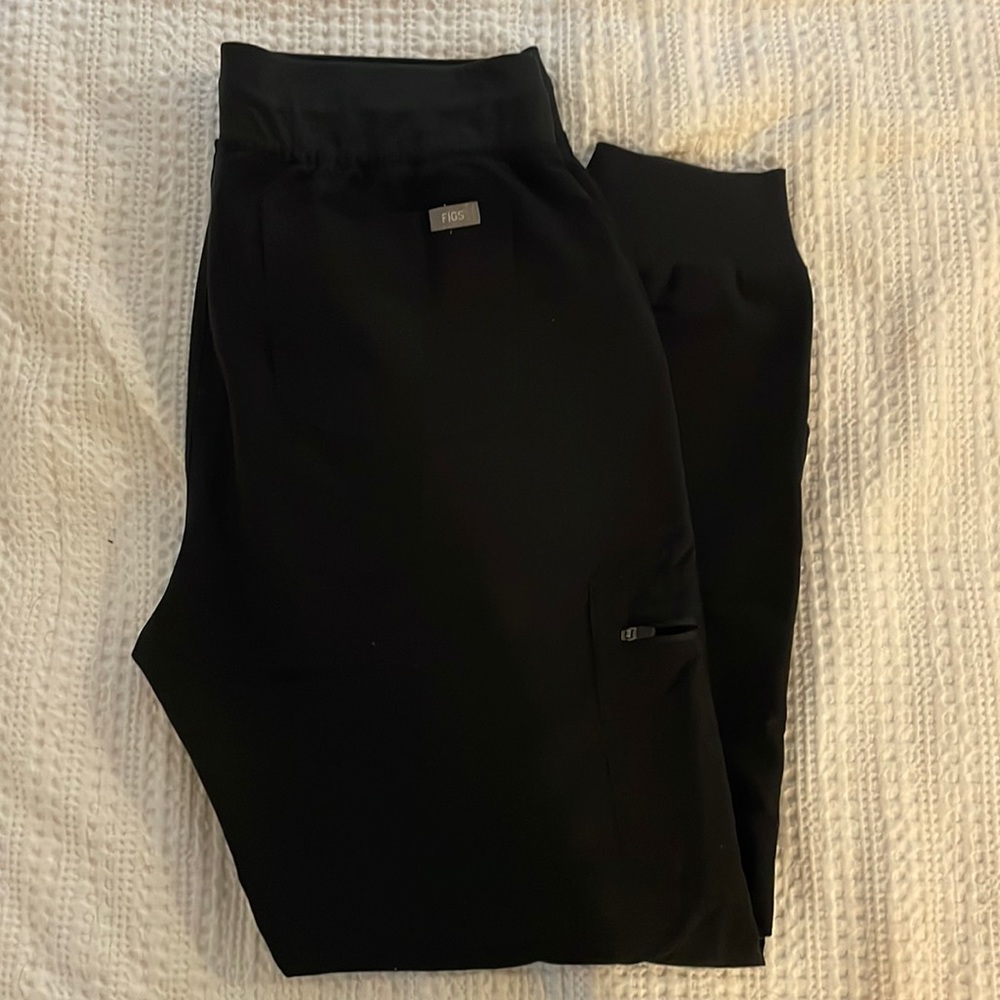 FIGS Zamora Scrub Pants Black M